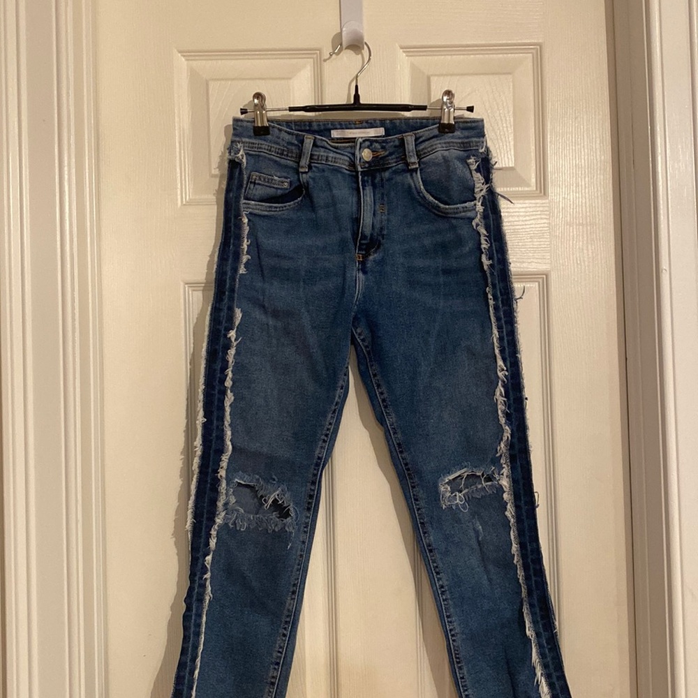 Frayed Ripped Jeans